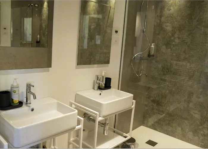 ゲストハウス Casa Neda Affitacamere