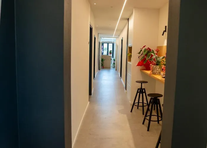 ゲストハウス Casa Neda Affitacamere 3*